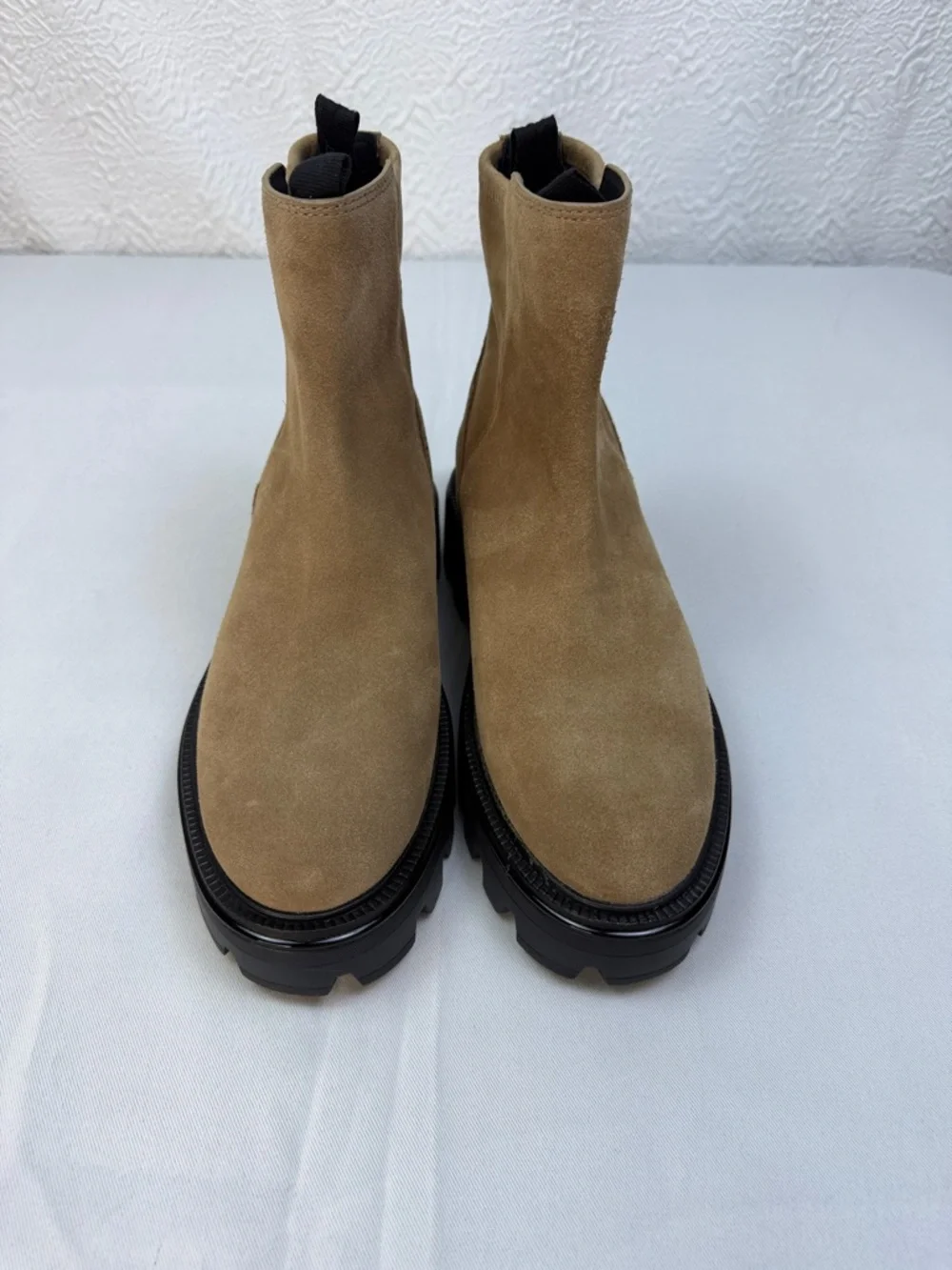 rag & bone Quinn Chelsea Boots Camel Suede Lug Sole New 39 (8/8.5) - Picture 2 of 9